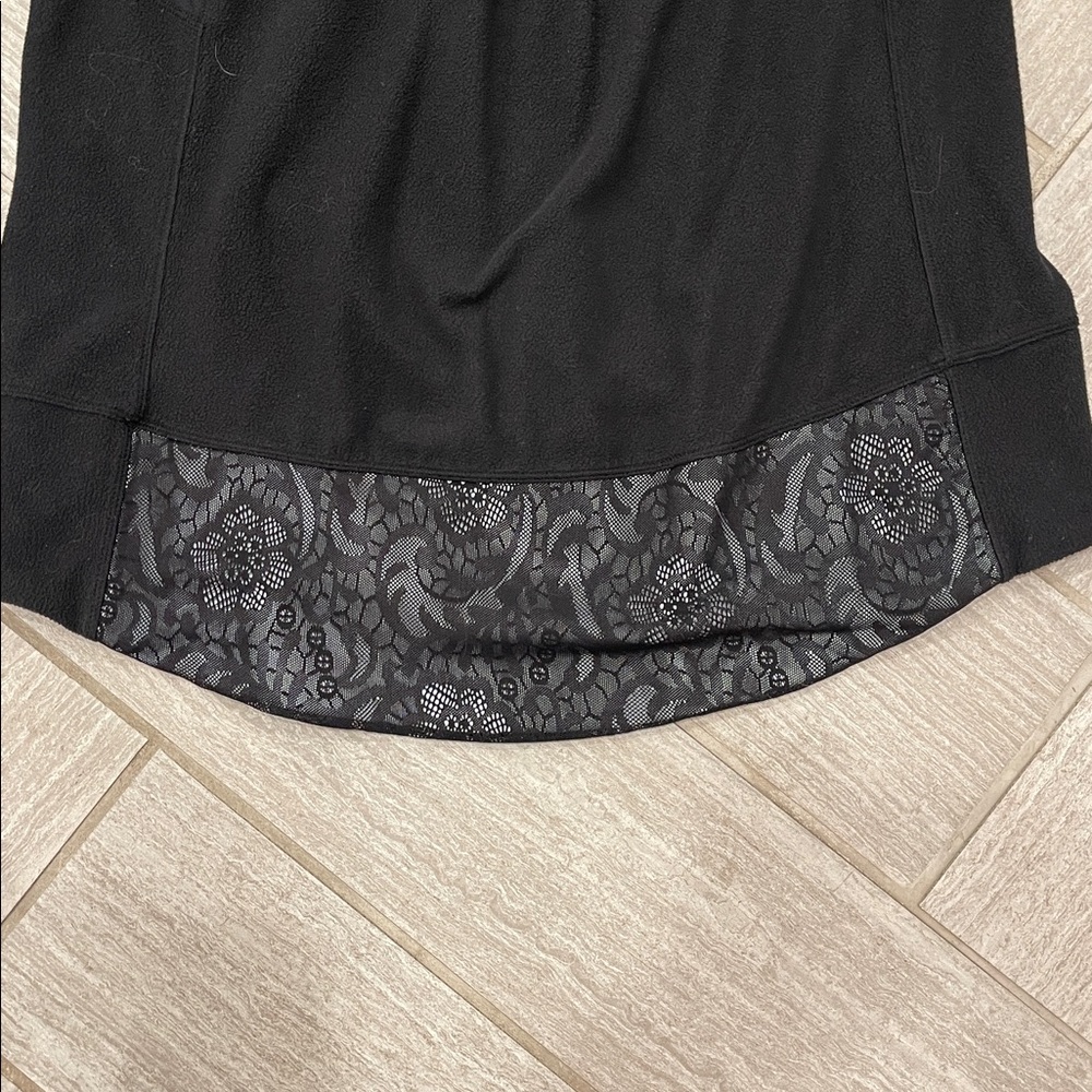 lululemon athletica Black and Gray Long Sleeve Top - Picture 4 of 4